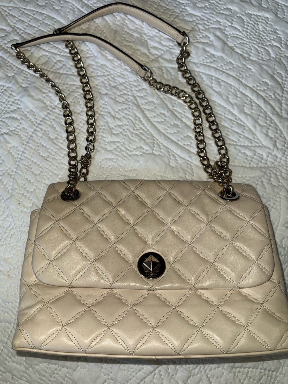 Kate Spade Cream Quilted Leather Shoulder Bag Gold Chain Turnlock